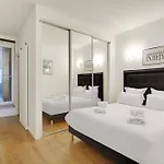Pick A Flat's In Saint Germain - Rue Vaneau Paris