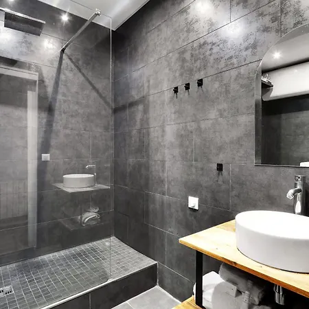 Pick A Flat's In Saint Germain - Rue Vaneau Paris